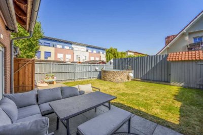 Kaltenweide: Moderne Doppelhaushälfte mit Garage, Kamin und EBK