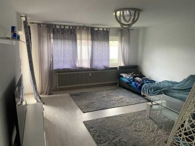 Freundliche 3,5-Zimmer-Souterrain-Wohnung in Karlsbad/Auerbach