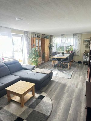 Modernisierte 4-Raum-Wohnung mit EBK in Kulmbach