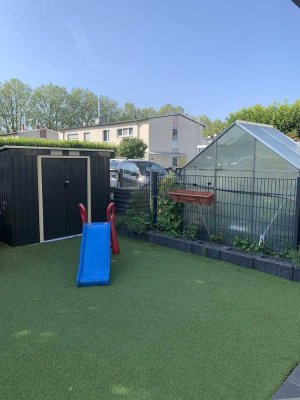 Elegantes Reihenhaus in Frankfurt Praunheim - bezugsfertig und provisionsfrei