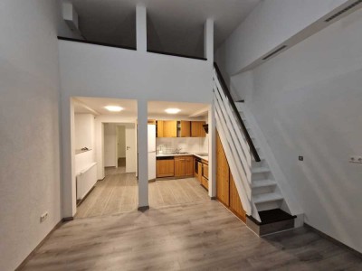 Geschmackvolle 2,5-Raum-Erdgeschosswohnung mit Einbauküche und Terrasse