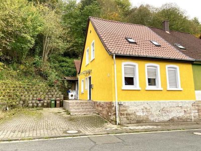 Renoviertes Haus, 4 Zimmer, Stellplatz zu vermieten!