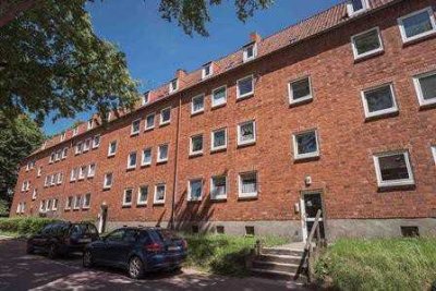 Reinkommen und Wohlfühlen: kleine 3-Zi.-Wohnung, frisch saniert