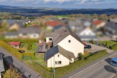 Solides 2-Familienhaus mit Potenzial!
