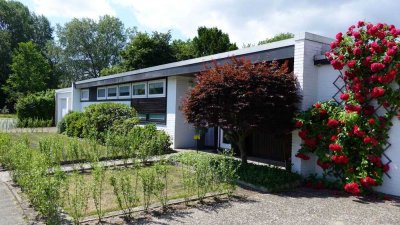 Horn-Lehe, Lehesterdeich | Flachdach-Winkelbungalow mit Doppelgarage