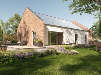 Charakterstark und effizient: Der Bungalow mit Klinkergiebel und vollflächiger PV-Anlage