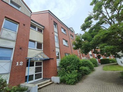 Helle 2-Zimmer-Wohnung mit Terrasse