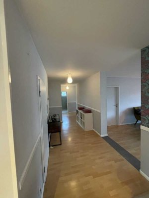 OF-Westend -TOP Lage  Wohnung mit viereinhalb Zimmern sowie Balkone und EBK
