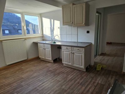 Stilvolle 4-Raum-Wohnung in Spay
