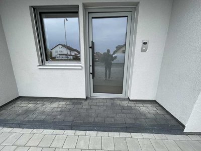 *4-Zi-Komfortwohnung*, große Terrasse mit Garten, eigener Eingang