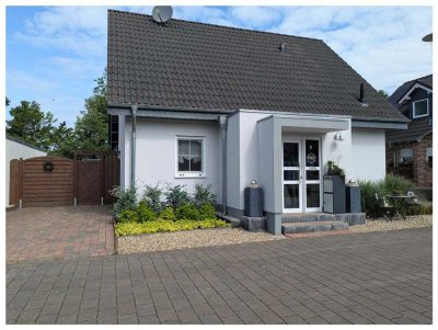 -Provisionsfrei-
Junges Einfamilienhaus, hochwertig modernisiert, in Weeze