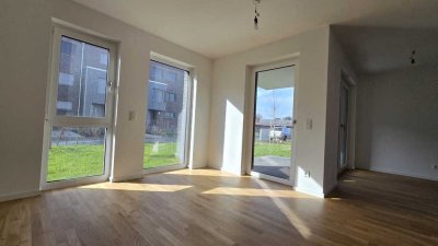 Bezug sofort + Anfragen nur per Mail + Terrasse + Tiefgarage +  4 Zimmer warten auf eine Familie + H