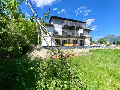 Modernes Wohnglück – 2-Zimmer-Neubau in Ebensee mit Tiefgarage.
