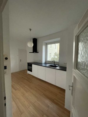 3-Zimmer Altbau Wohnung in bester Lage