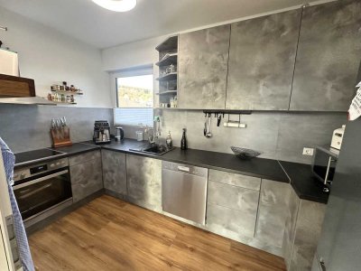 Helle 3-Zimmer Wohnung mit Balkon in Rosbach vor der Höhe
