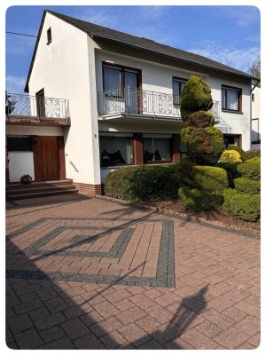 Einfamilienhaus mit großen Garten in  Koblenz-Rübenach