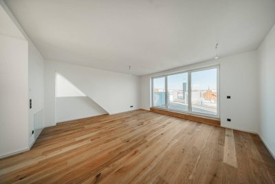 LICHTDURCHFLUTETE DACHGESCHOSSWOHNUNG MIT GROSSZÜGIGEN TERRASSEN