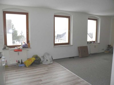 Helle 1-Raum-Wohnung für Singles in Zöblitz zu vermieten