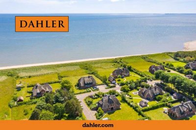 Ferienwohnung in einem Reetdachhaus auf einem attraktiven Dünengrundstück in 1.Reihe zur Nordsee