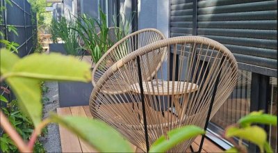 Ebenerdig wohnen mit eigener Terrasse – Neubau A+, möbliert