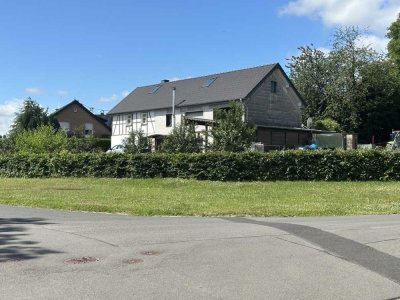 Kommerscheidter Straße in Schmidt: Doppelhaus mit Weitblick