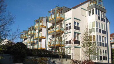 Schöne 3-Zi-Wohnung mit Balkon und Tiefgaragenstellplatz, in sehr guter Lage!