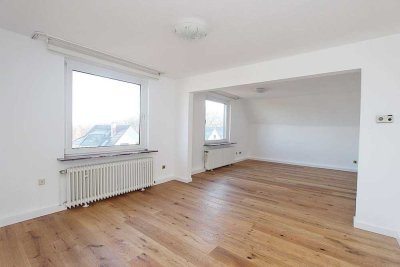 großzügige neu renovierte 3 Zi-Wohnung plus 40qm für Homeoffice/Atelier/Gäste