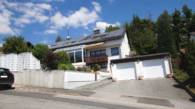 Sehr gepflegtes Mehrgenerationenhaus mit schönem Gartengrundstück