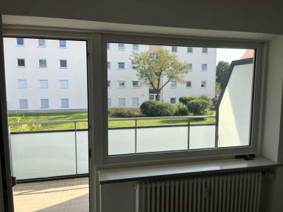 Renovierte 3 Zi- Whg., 71 m² mit Balkon, Milbertshofen-am Hart Nähe FIZ   provisionsfrei von privat