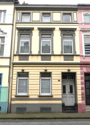 [MG-Heyden] Charmantes Jugendstilhaus mit Flair und kleiner Oase