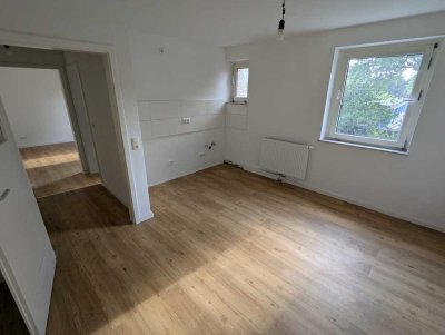 Frisch sanierte 2 Zimmer Wohnung!