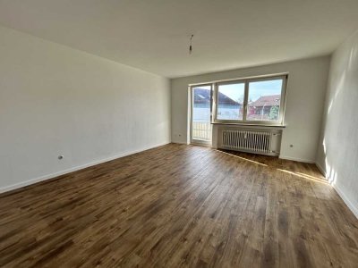 Helle Wohnung mit 2 Zimmern und Balkon