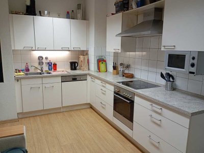 In einer Wohngemeinschaft ist ein Zimmer frei (Zi 5) /Innenstadtlage