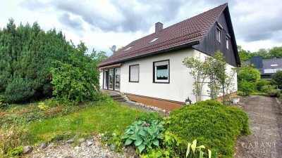Schönes Einfamilienhaus in gefragter Wohnlage, großzügiger Garten, separate Einzelgarage