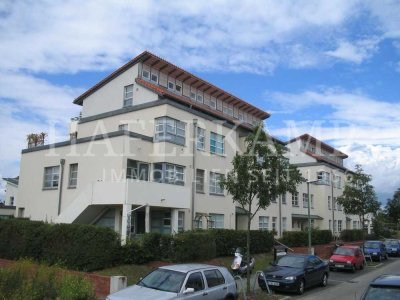Vermietete Dachgeschosswohnung mit Balkon im grünen Staaken!