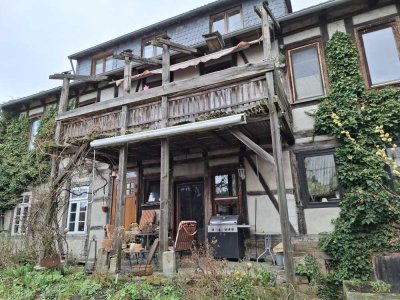 Große, helle Wohnung im Fachwerkhof, im OG und DG