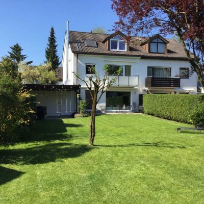 Charmante Doppelhaushälfte mit Garten und Garage in ruhiger Lage