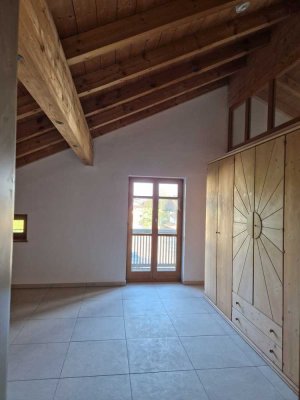 Schöne  2-Zimmer-DG-Wohnung in Schnaitsee