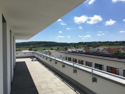 Penthouse-Wohnung in Aussichtslage, 2 Zimmer mit gehobener Innenausstattung in Renningen
