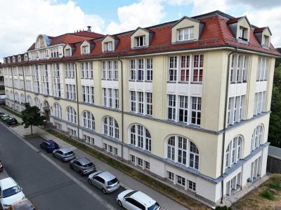 Denkmalgeschützte Kapitalanlage mit Potenzial: 2-Zimmer-ETW mit Aufzug