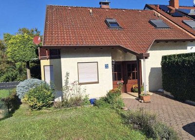 Haus mit ELW. in Wü-Lengfeld mit viel Grün