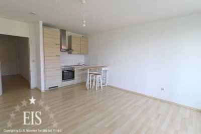 Ab 01.05.2026 - 1 Zim-W. in SCHWABING  * Renoviert – Möbliert * mit Nord-West - Loggia *