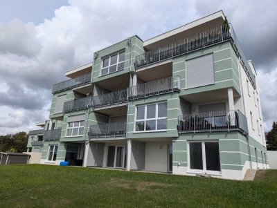 Erstbezug: Moderne 4-Zimmer-Wohnung mit Balkon und Garage in Waldsassen