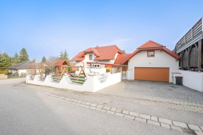 Einzigartiges Zweifamilienhaus mit Doppelgarage in Wels