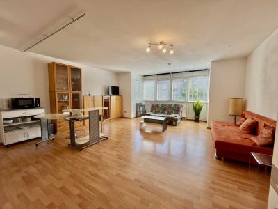 Attraktive 1-Zimmer-Wohnung mit Einbauküche und Stellplatz