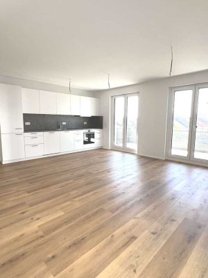 Familienfreundliche 3-Zi.Whg. mit Einbauküche, Tageslichtbad und Balkon