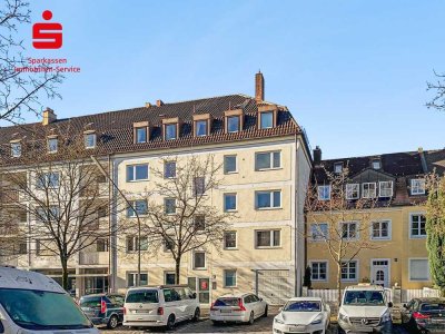 Attraktive und großzügige 3 -Zimmer-Wohnung mit  sonnigem Balkon in absolut begehrter Lage