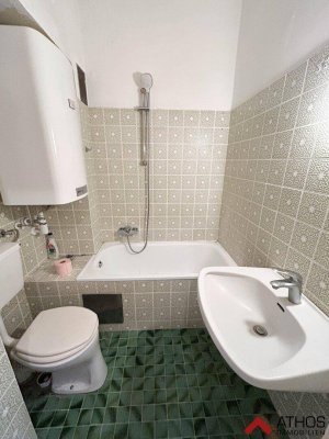 Sanierungsbedürftige Kleinwohnung für Eigennutzer oder Anleger