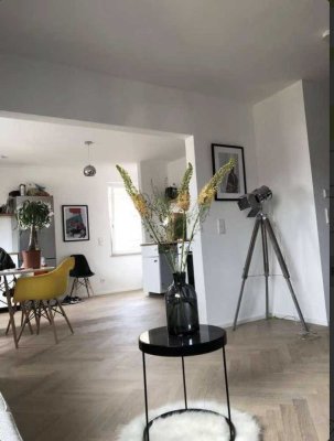 Traumhafte Altbau-Maisonette im Herzen von Stuttgart-West