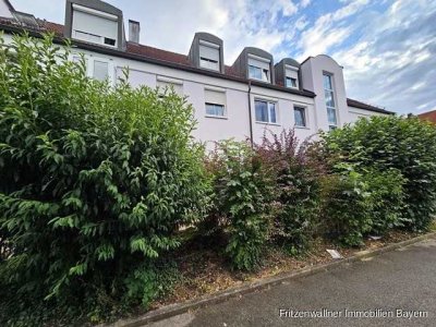 „Sonnige Dachgeschossperle mit Balkon & TG-Stellplatz – frisch renoviert & sofort frei!“